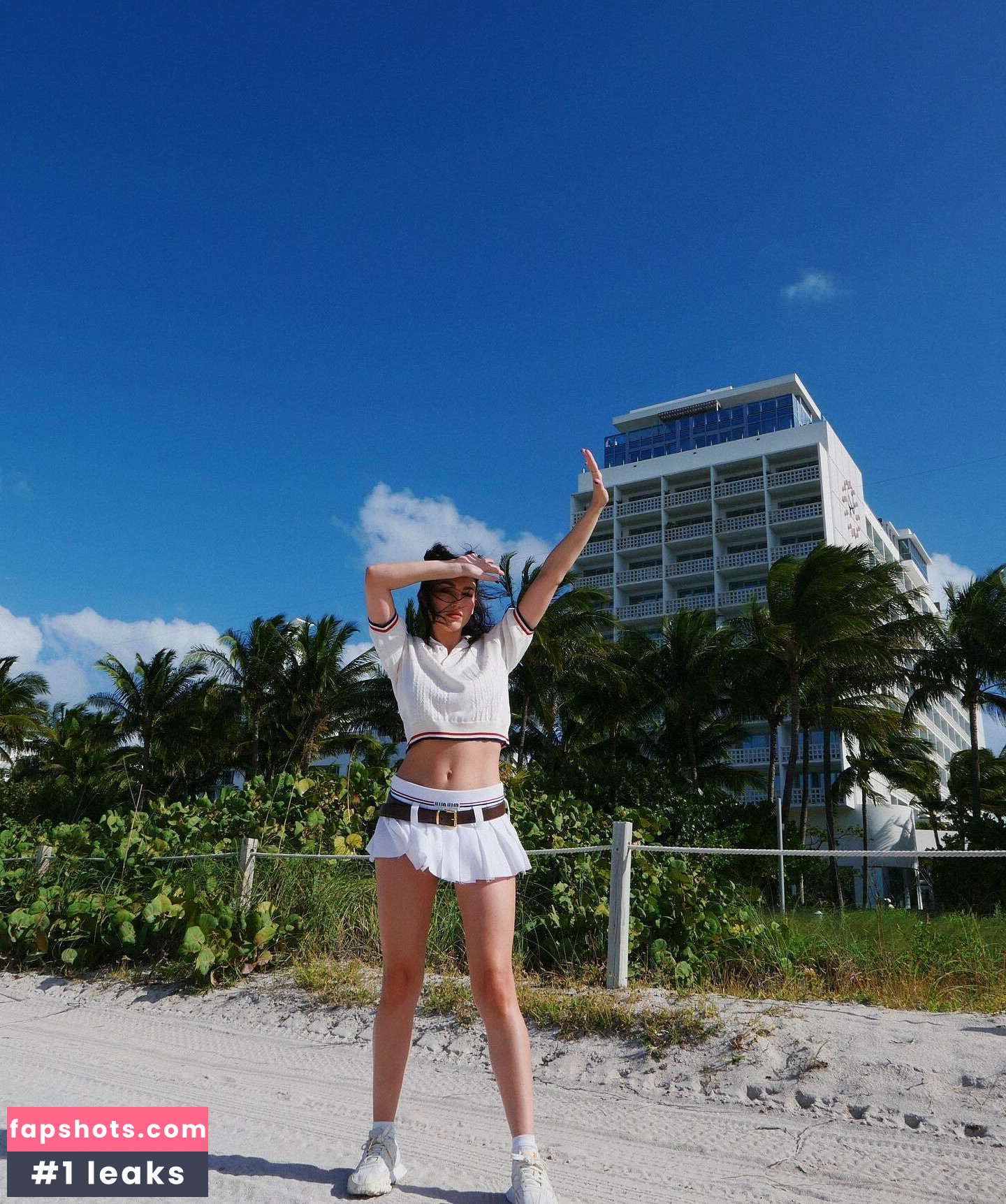 Úrsula Corberó gallery photo #49