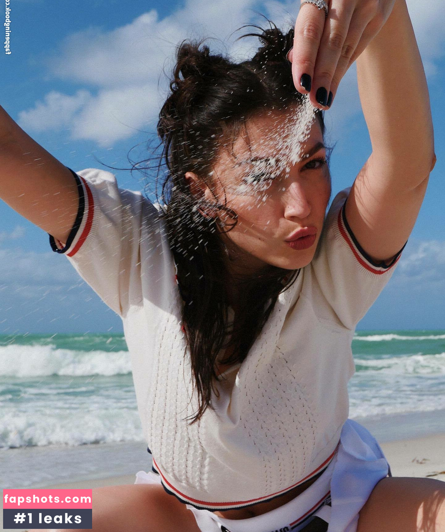 Úrsula Corberó gallery photo #53