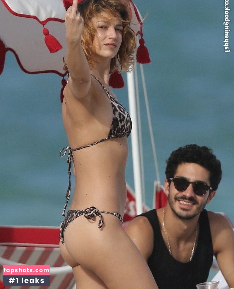 Úrsula Corberó gallery photo #68