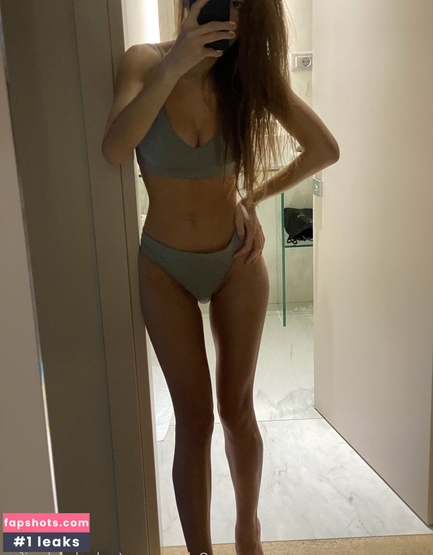 u55574276 Filtración Desnuda OnlyFans Foto #2 - Fapshots