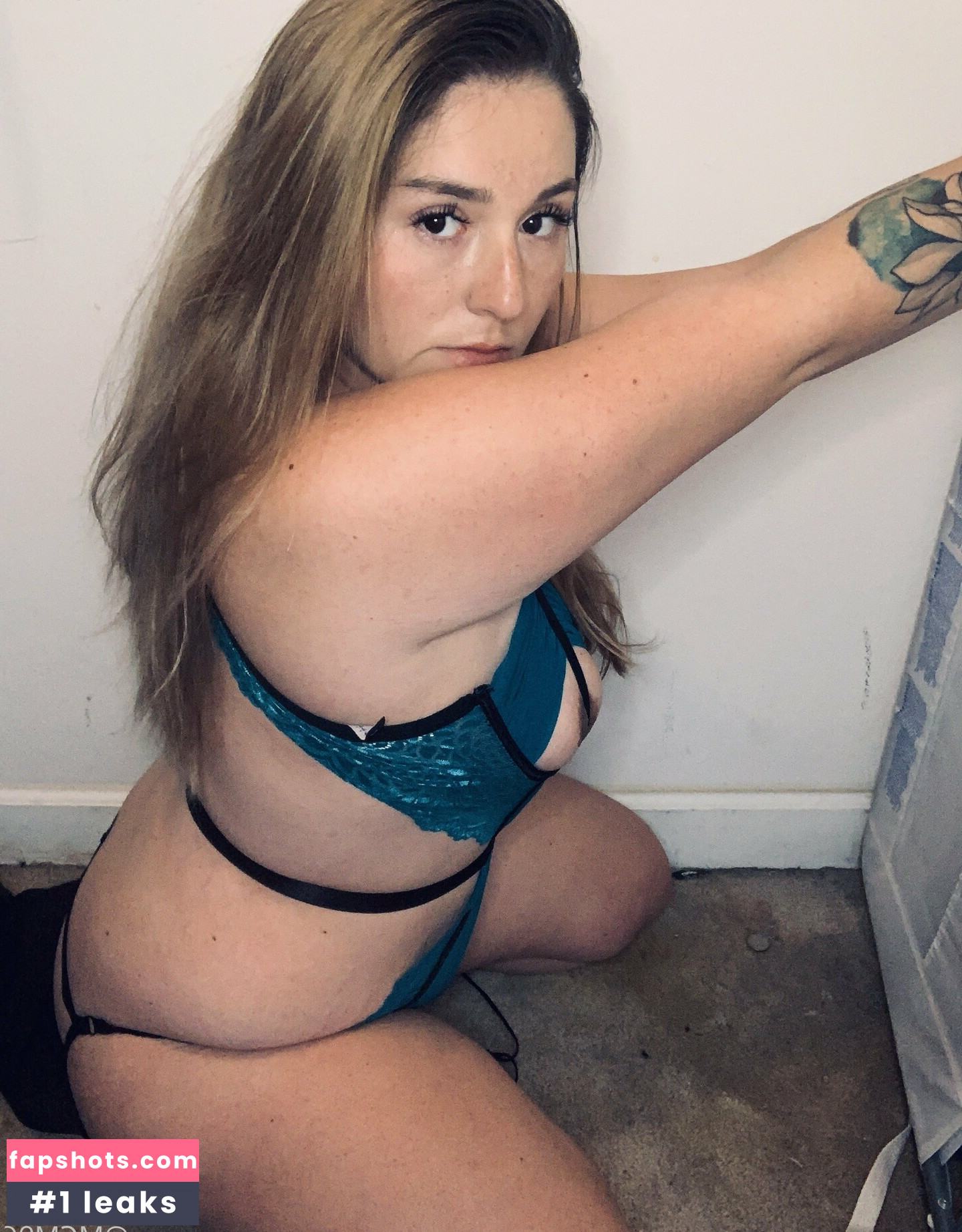 u81165928 gallery photo #13