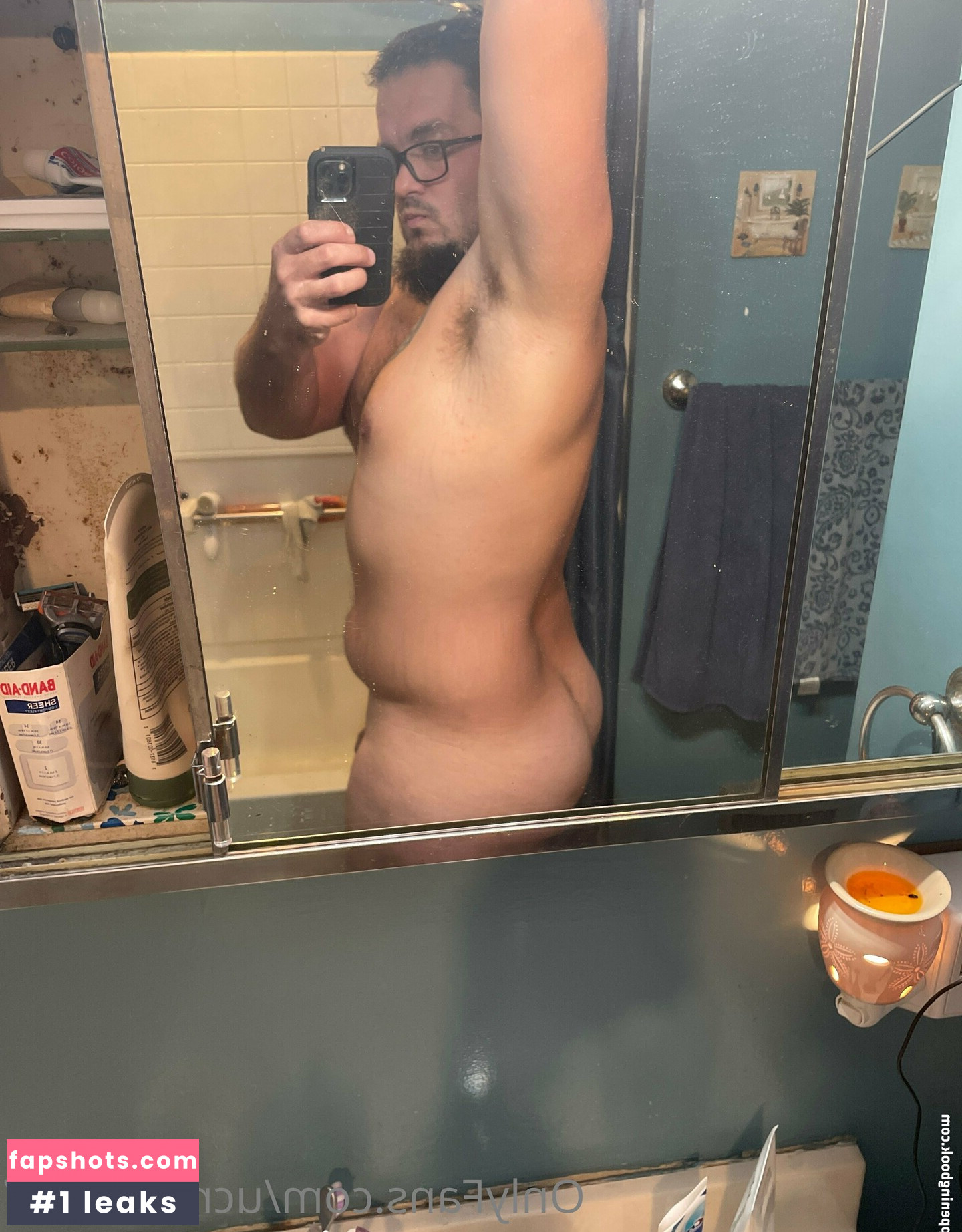 ucreature77 gallery photo #23