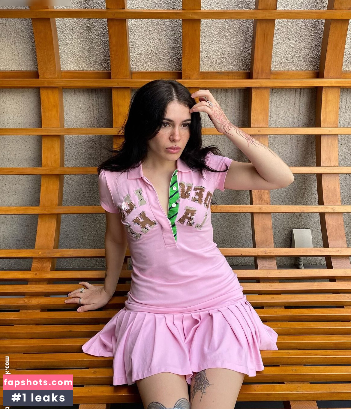 Uglycharm gallery photo #7