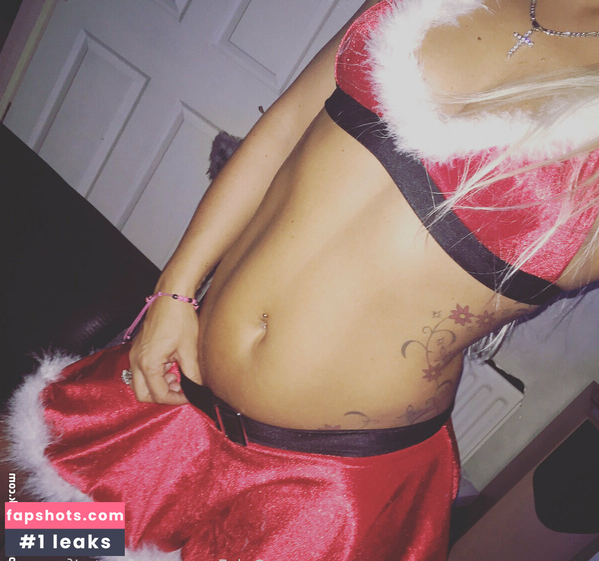 ukhotwifecouple gallery photo #44