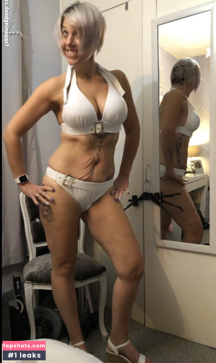 ukwife41 Nahé úniky fotek pouze od fanoušků #9 - Fapshots