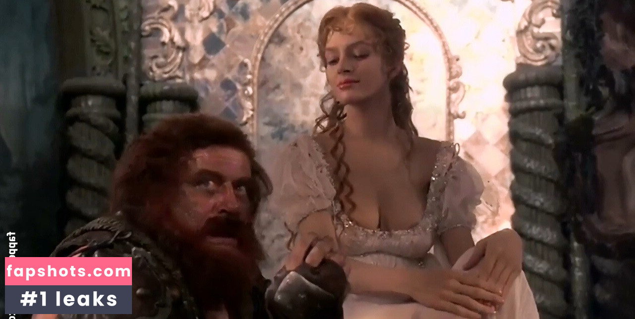 Uma Thurman gallery photo #9