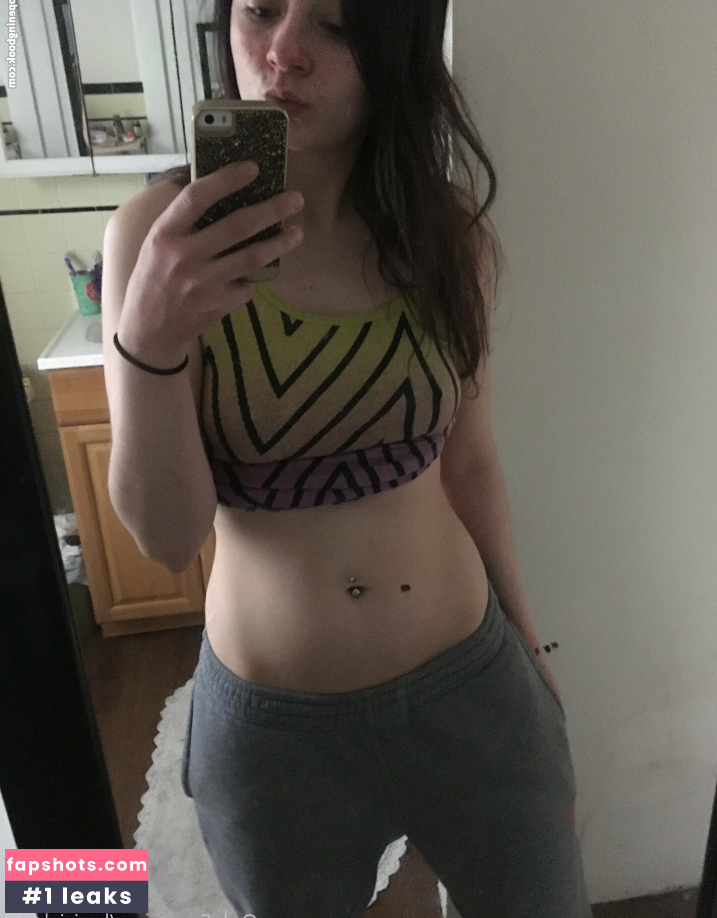 umassgirl gallery photo #4