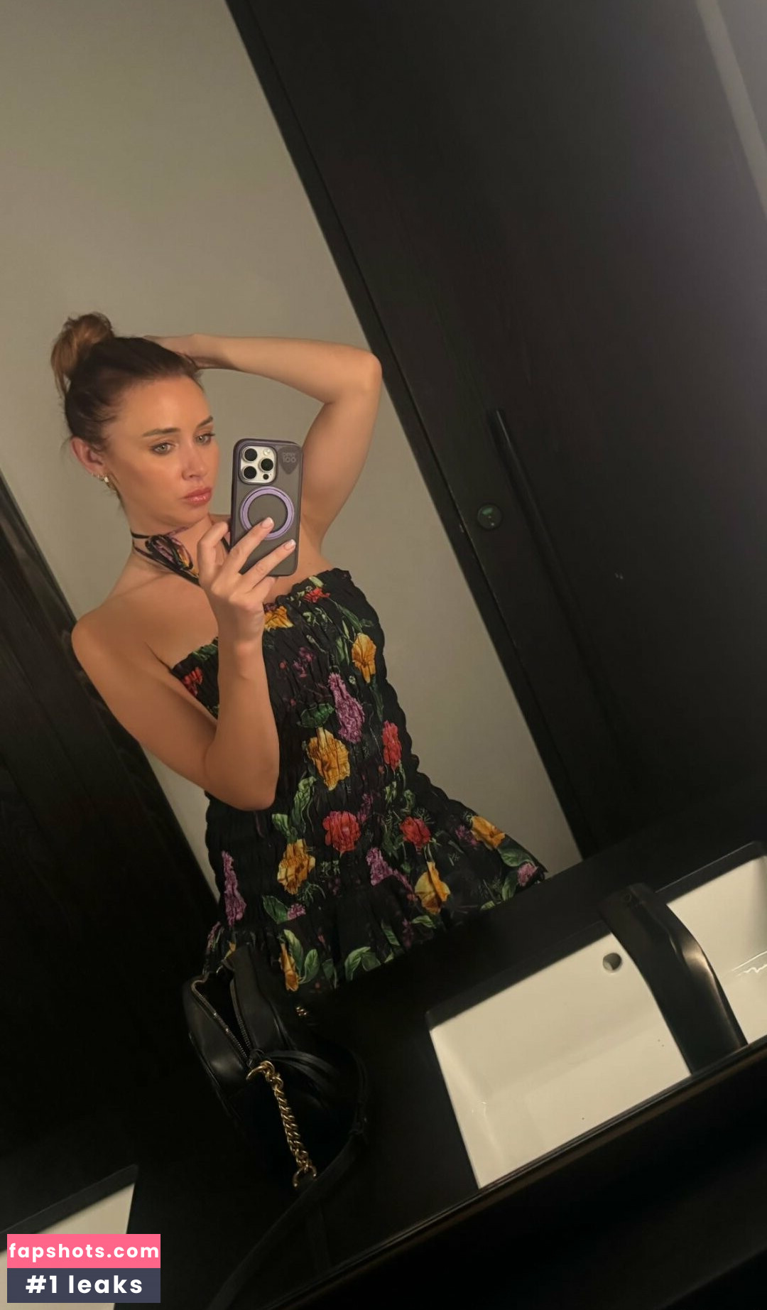 Una Healy gallery photo #13