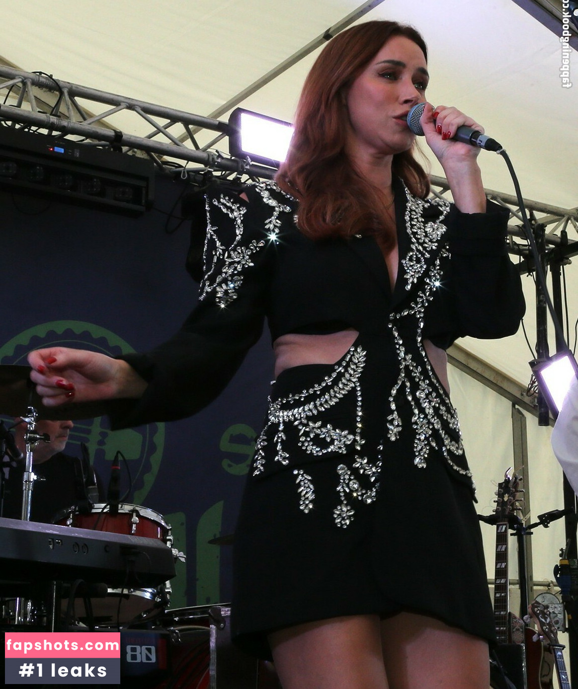 Una Healy gallery photo #15