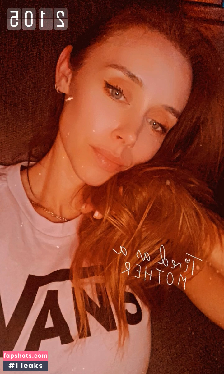 Una Healy gallery photo #180