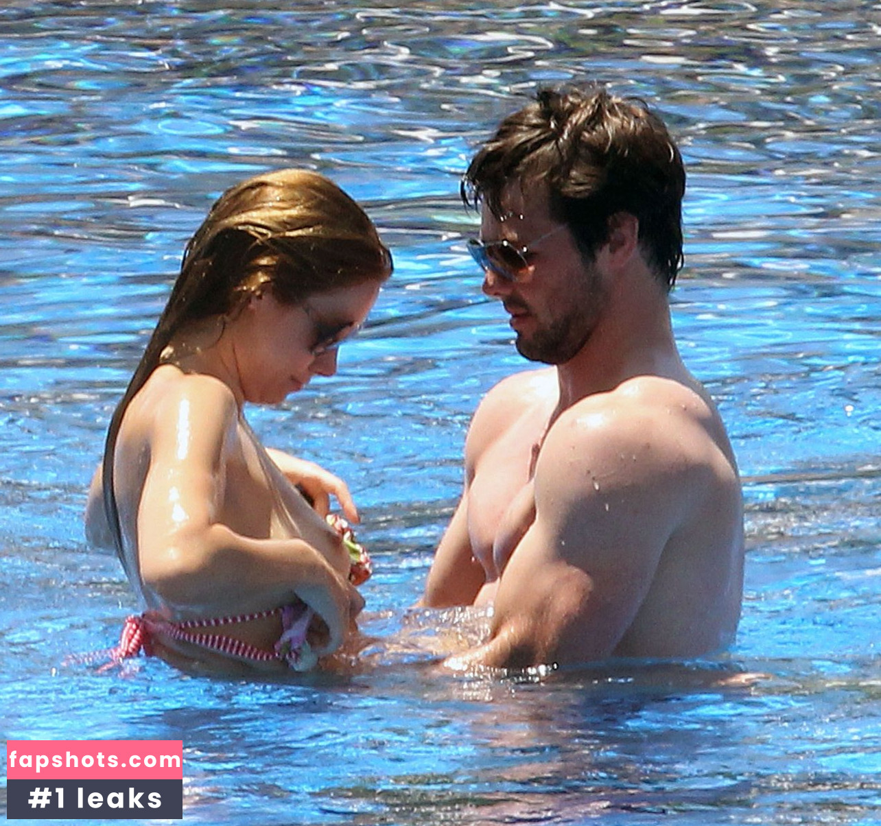 Una Healy gallery photo #197