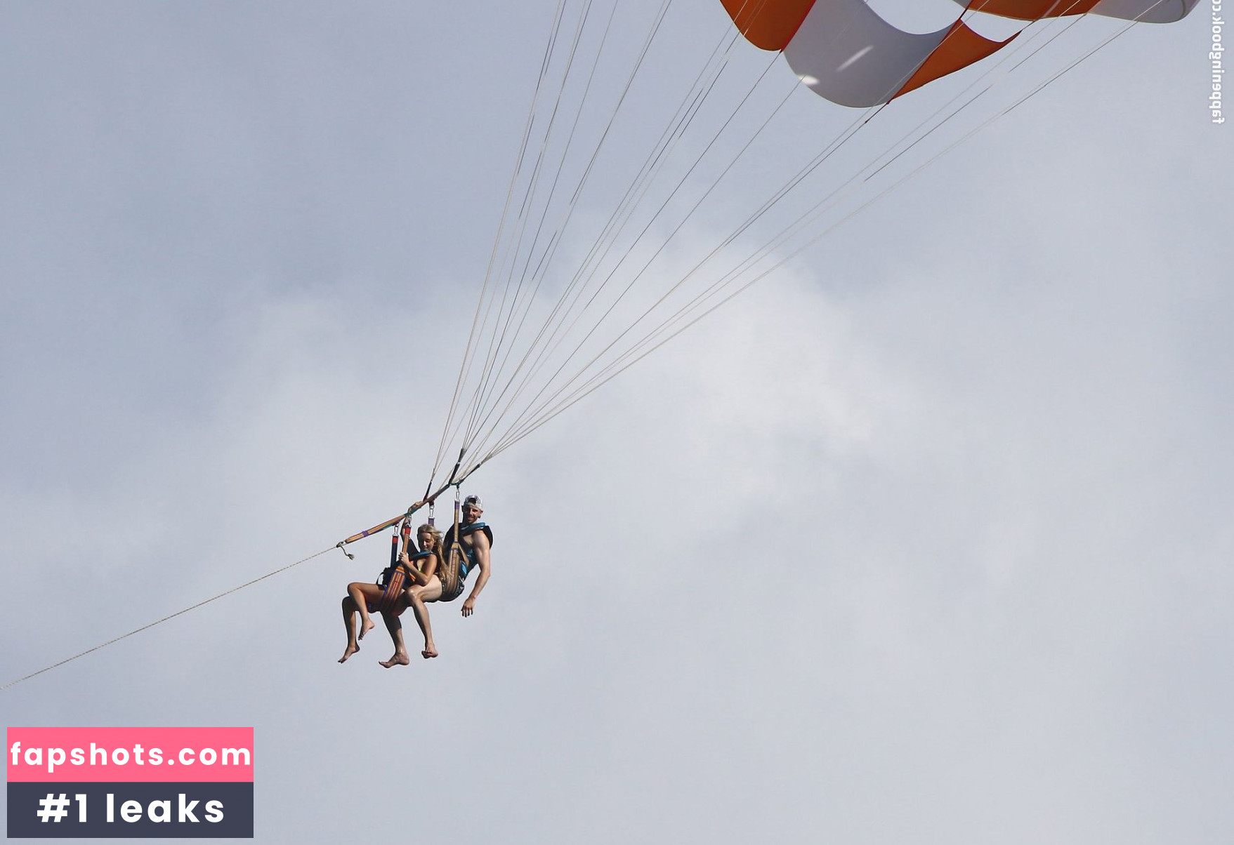 Una Healy gallery photo #205