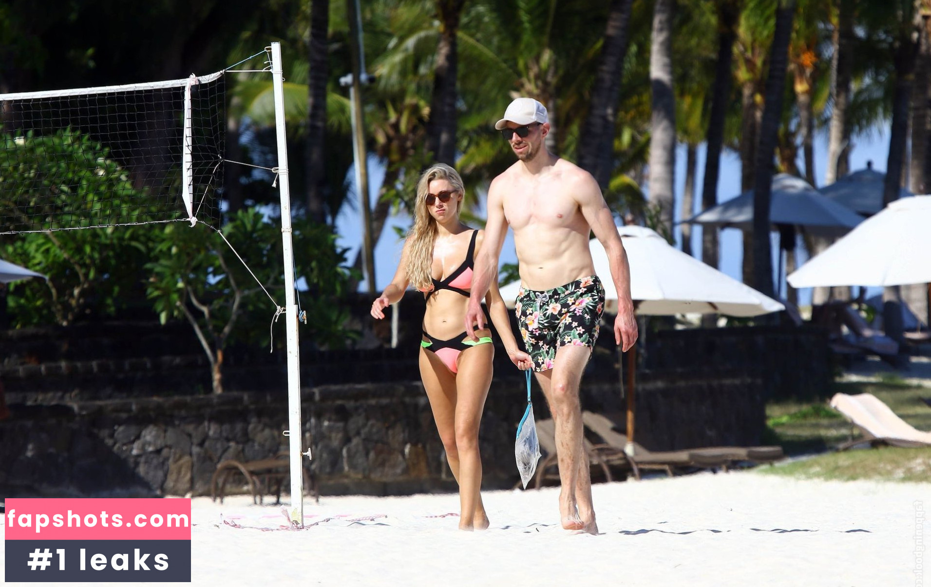 Una Healy gallery photo #209