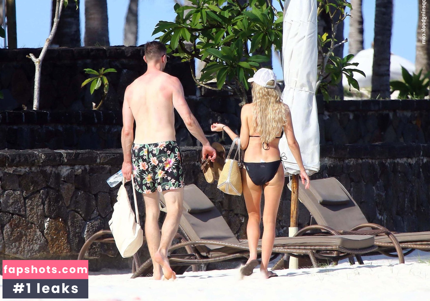 Una Healy gallery photo #225