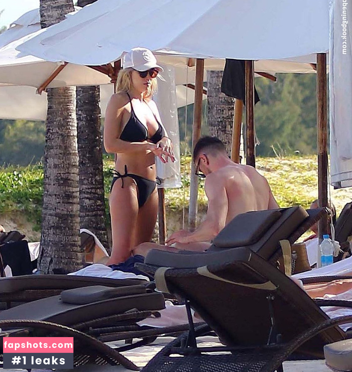 Una Healy gallery photo #232