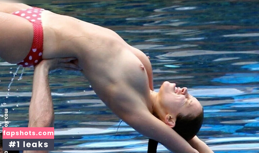 Una Healy gallery photo #67