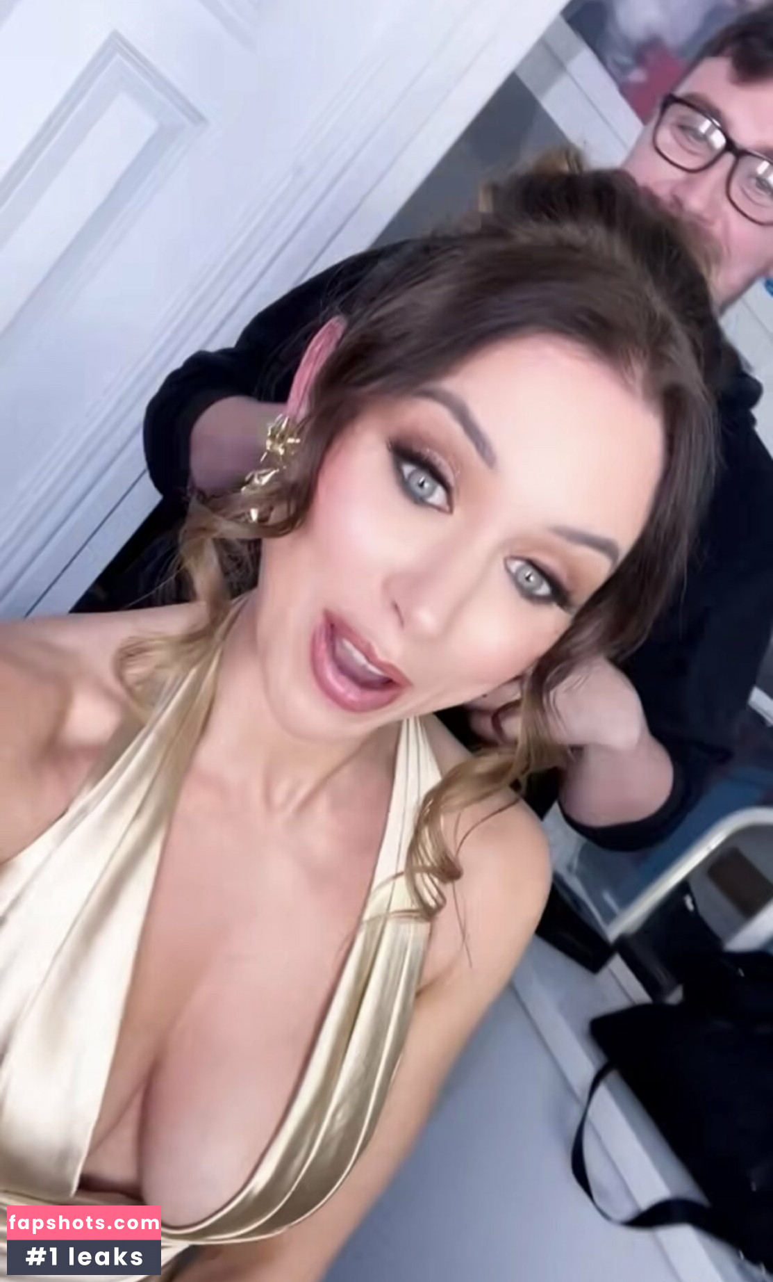 Una Healy gallery photo #92