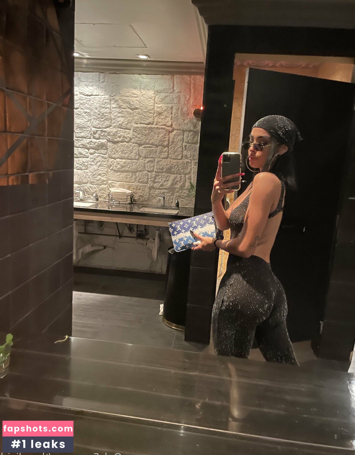 Undercover Freak gallery photo #47