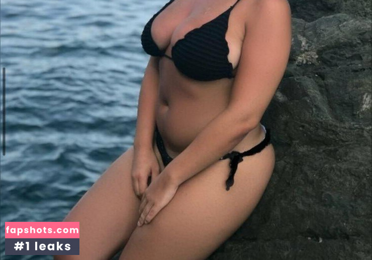 Undercovergirl_2002 Nude Leaks OnlyFans Photos #9 - Fapshots