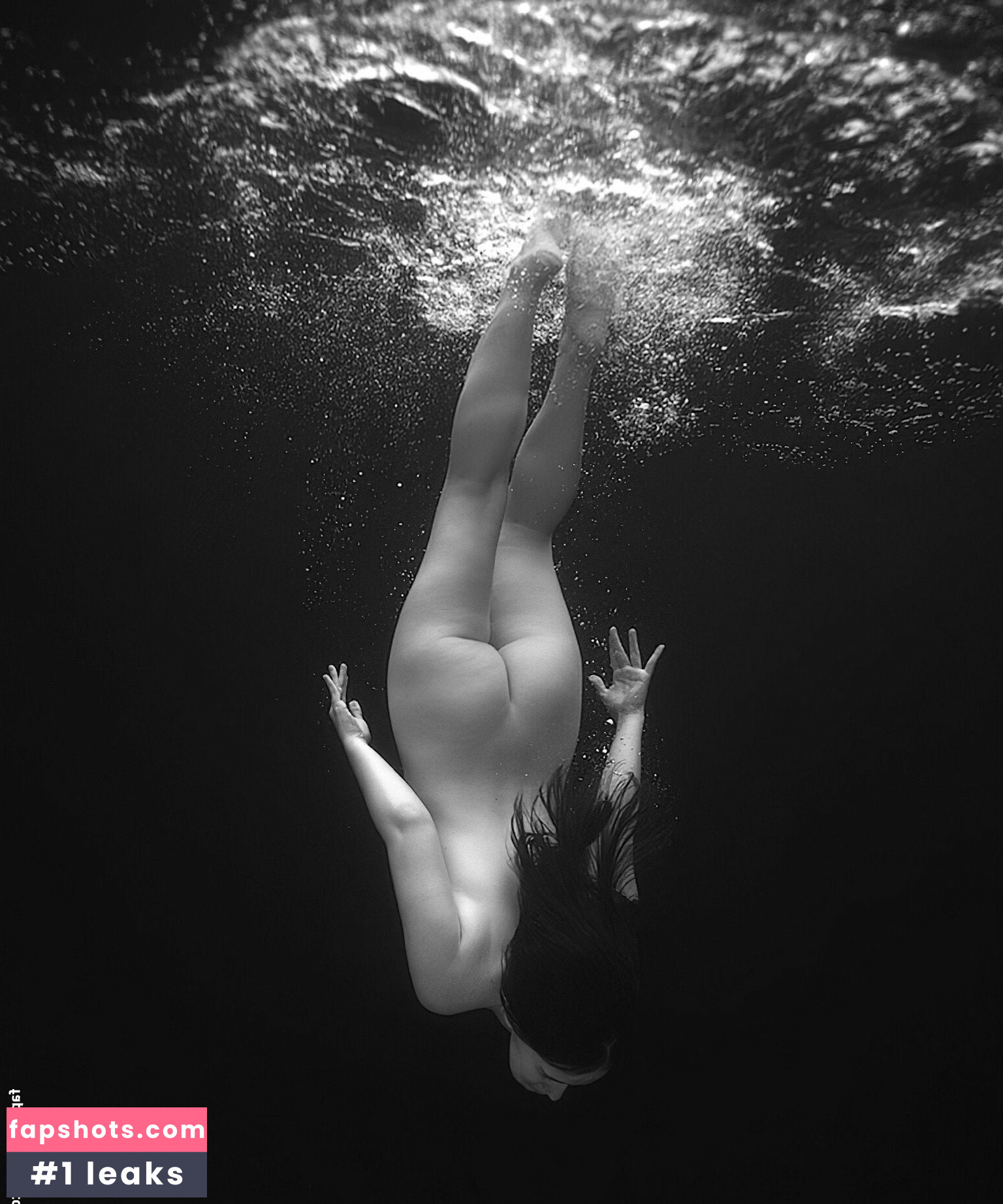 Underwater Tori Filtración Desnuda OnlyFans Foto #4 - Fapshots