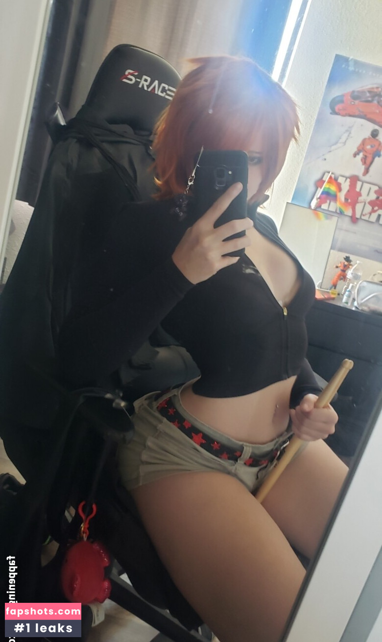 unkyndled nude babe gallery