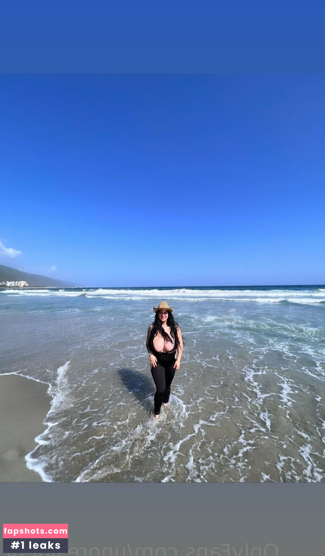 unoresident gallery photo #3