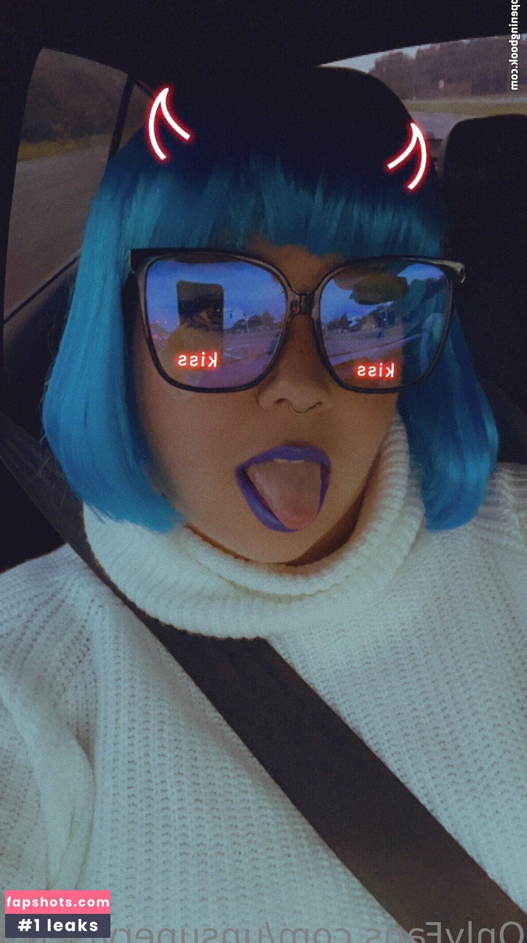 unsupervised_housewife gallery photo #18