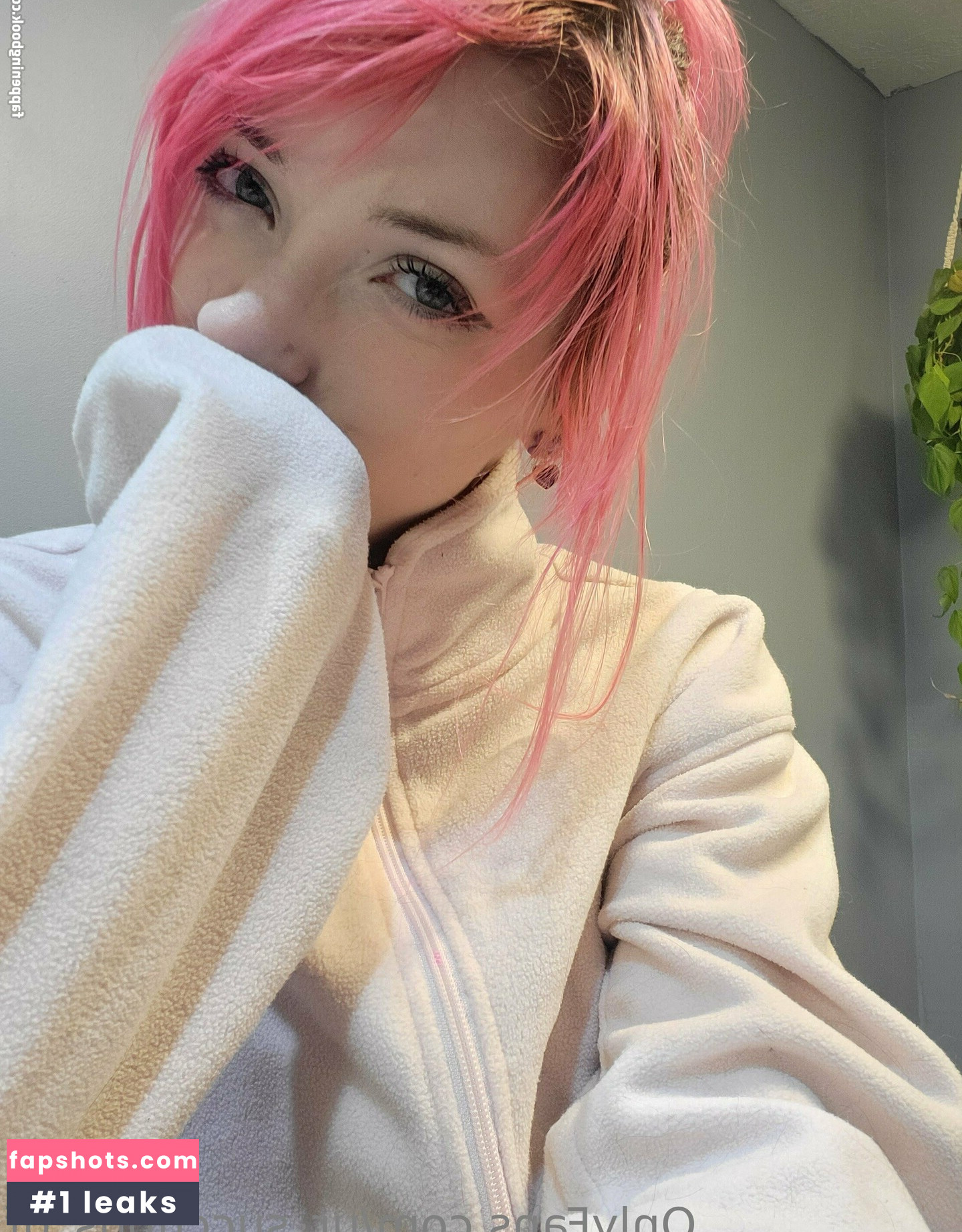 ur_succubus_gf gallery photo #2