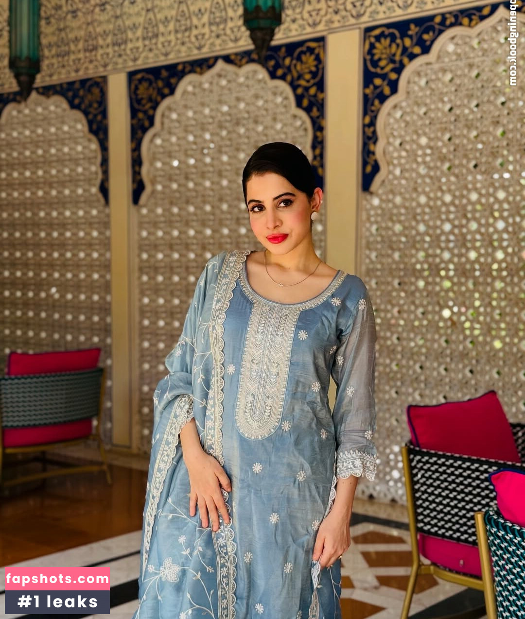 Urfi Javed gallery photo #7