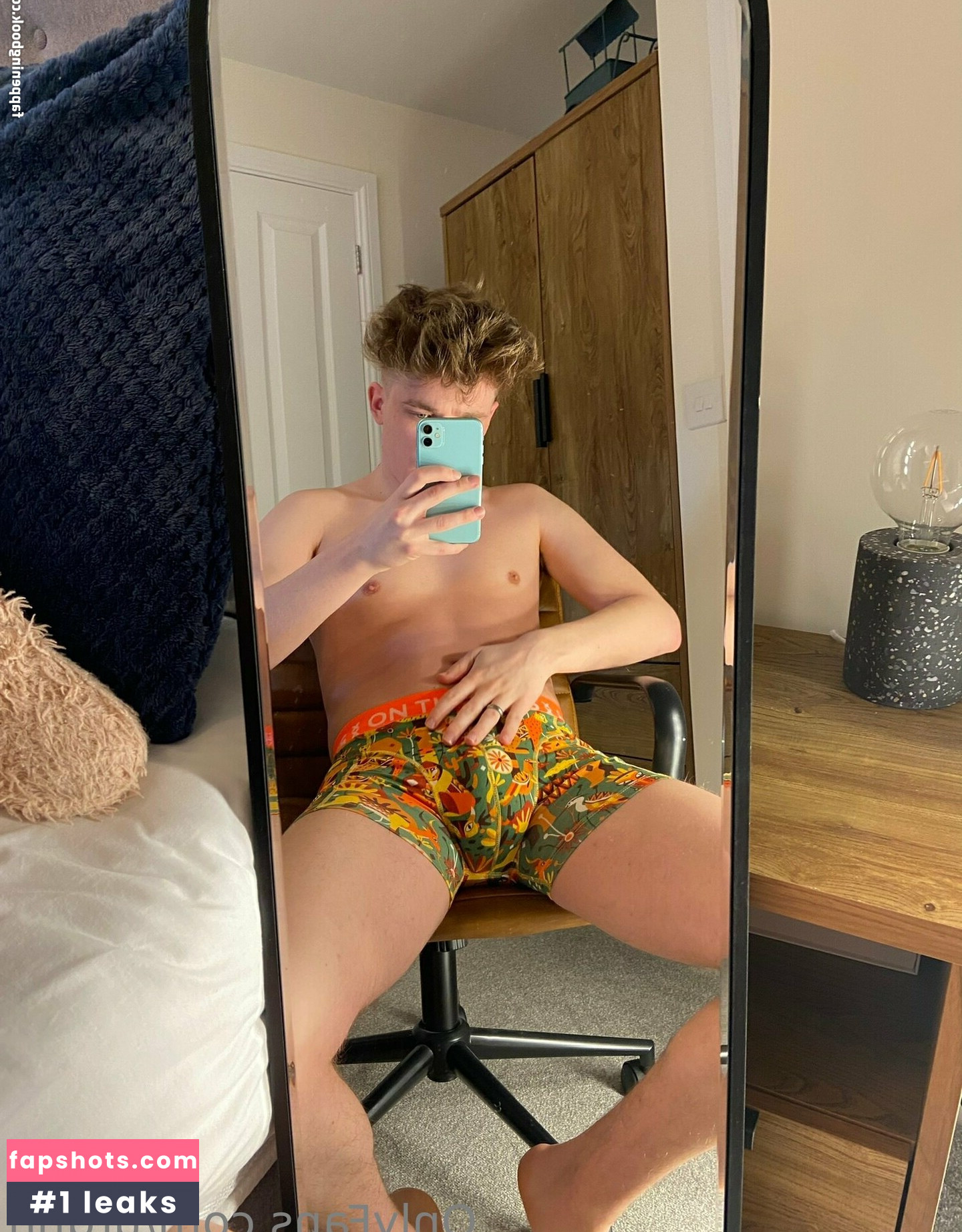 urghh gallery photo #3