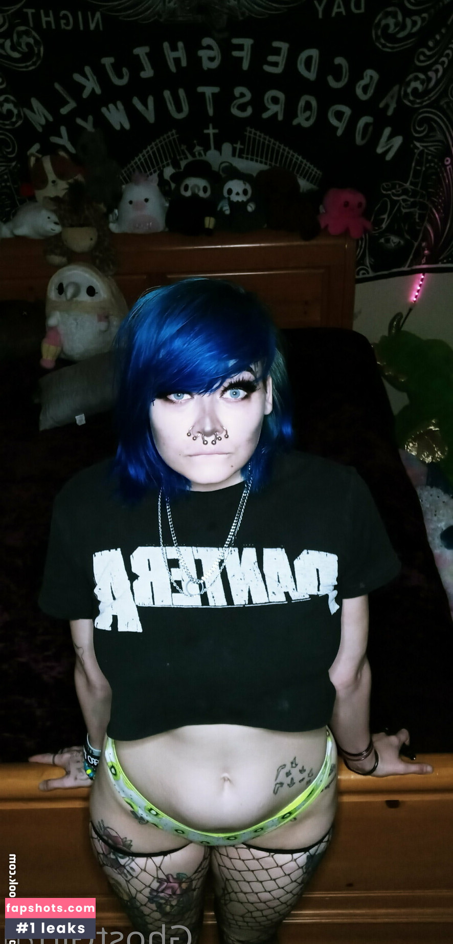 urghostgurl666 gallery photo #53