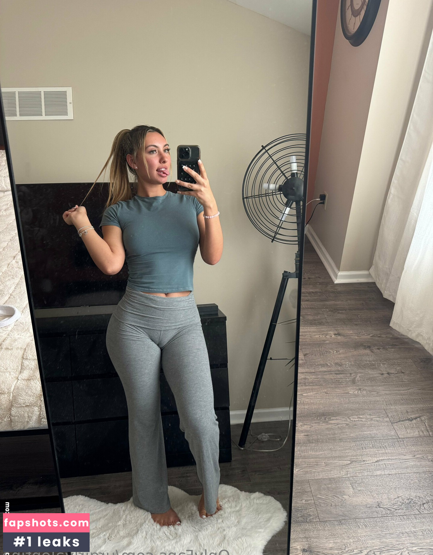 urgirlvalentina gallery photo #15