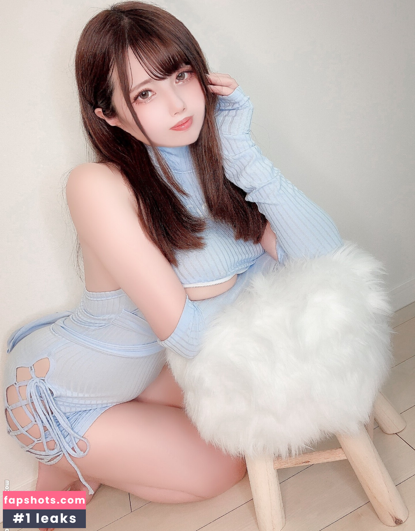 Uri11_27 gallery photo #80