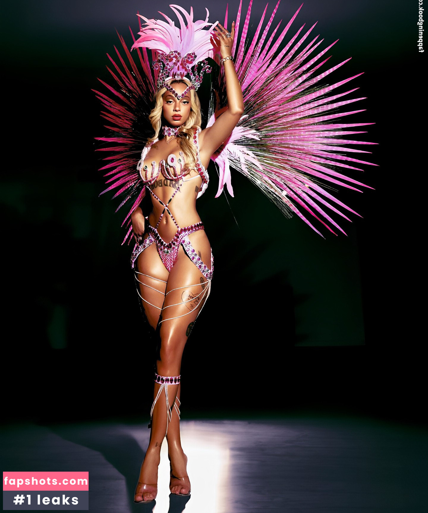 uriasss gallery photo #16