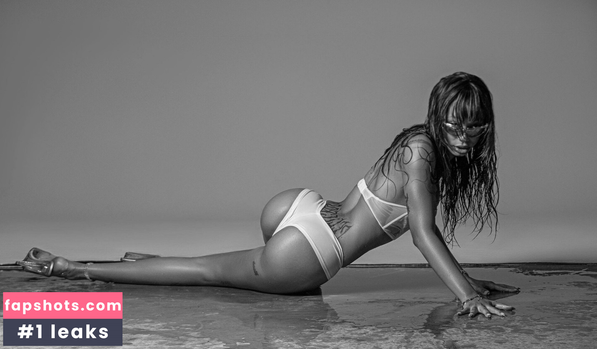 uriasss gallery photo #34