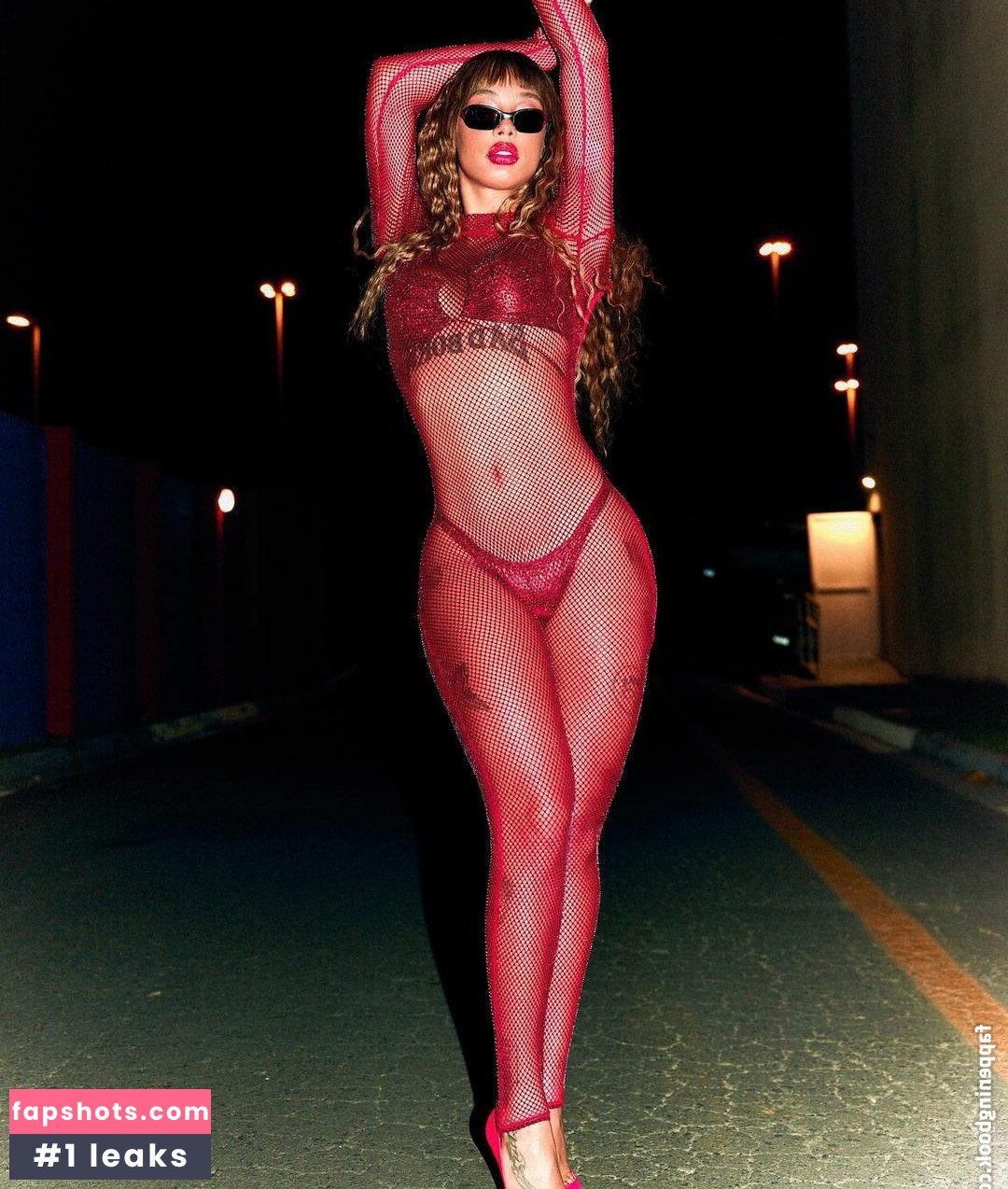 uriasss gallery photo #42