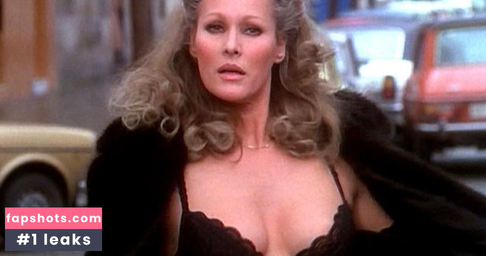 Ursula Andress gallery photo #16