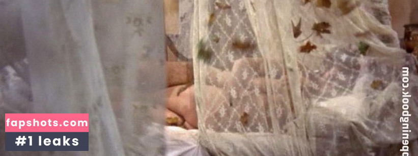 Uta Levka gallery photo #11