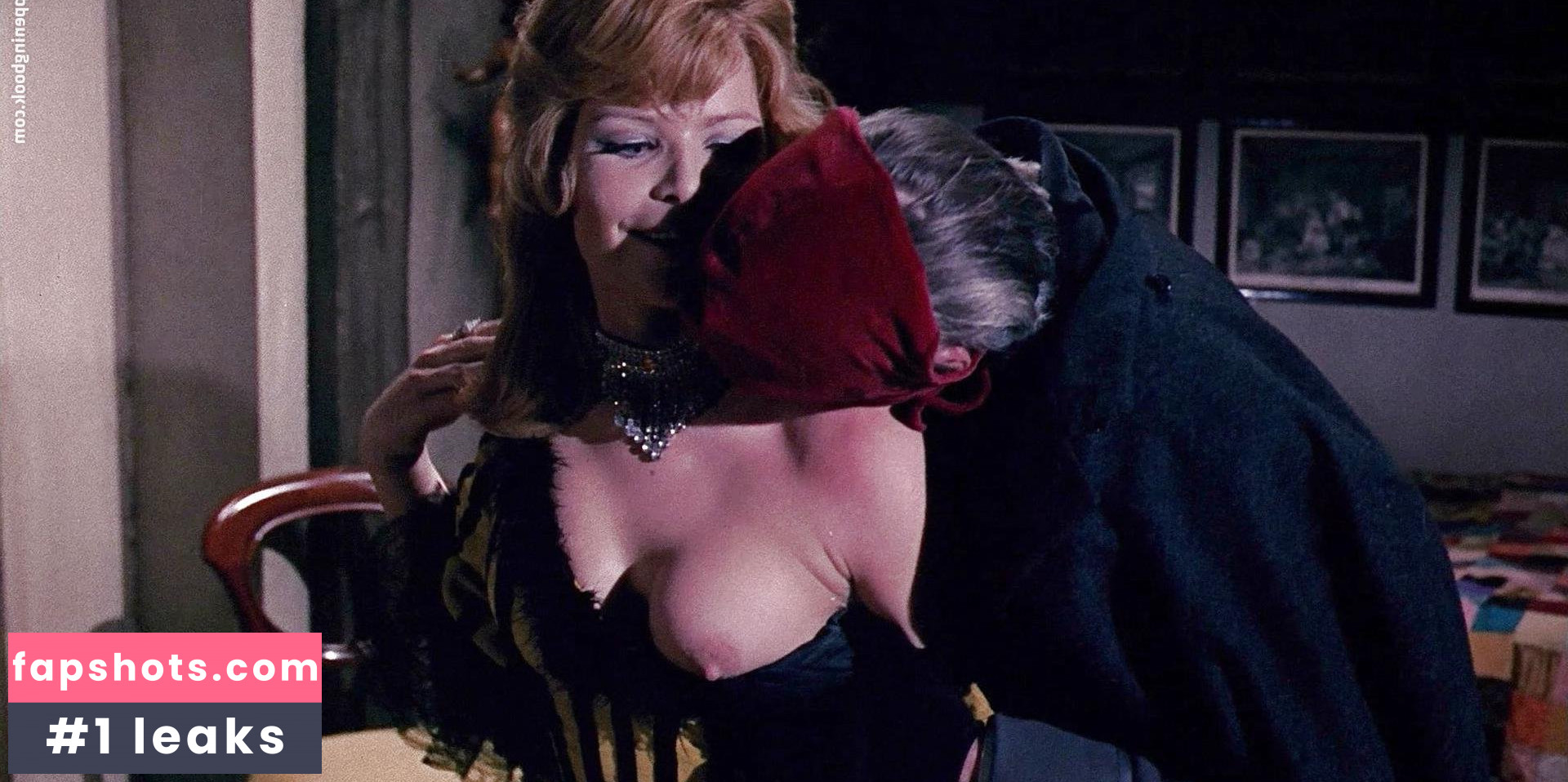 Uta Levka gallery photo #3