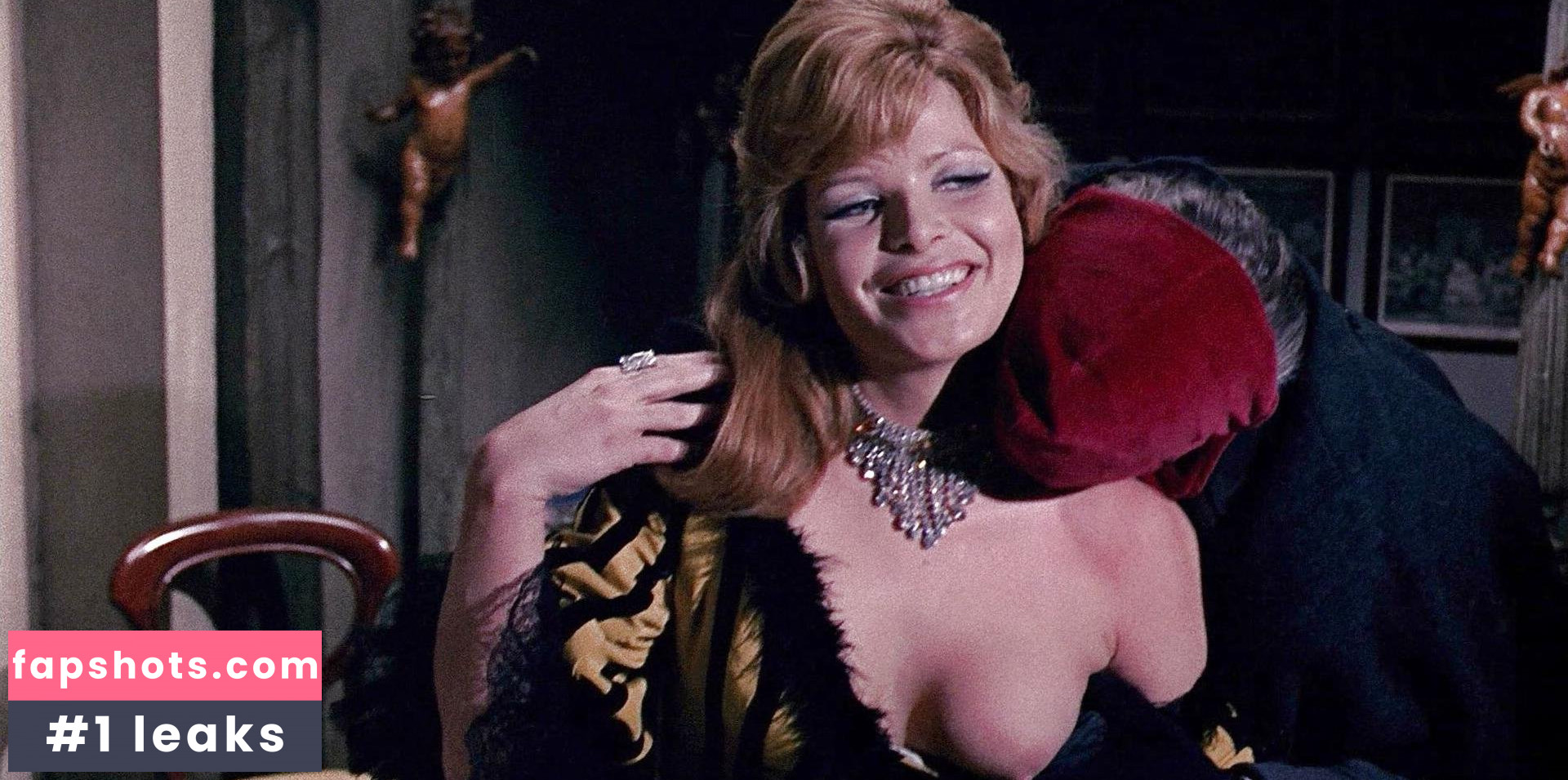 Uta Levka gallery photo #6