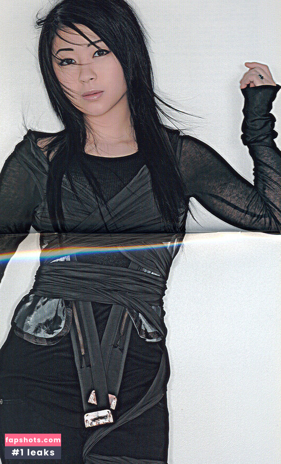Utada Hikaru gallery photo #11