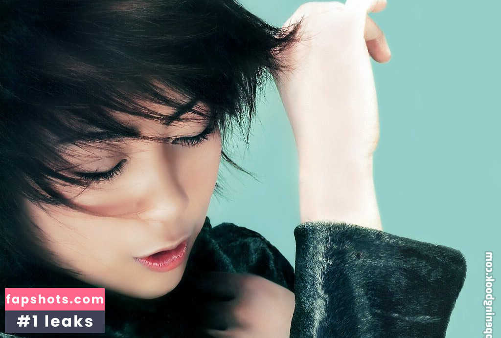 Utada Hikaru gallery photo #21