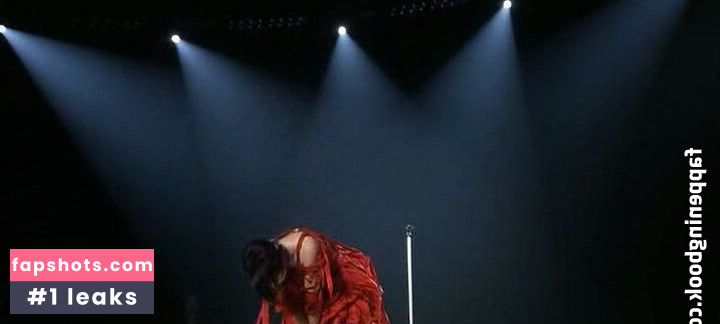 Utada Hikaru gallery photo #36