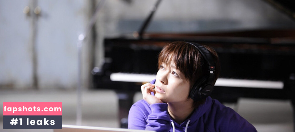 Utada Hikaru gallery photo #58