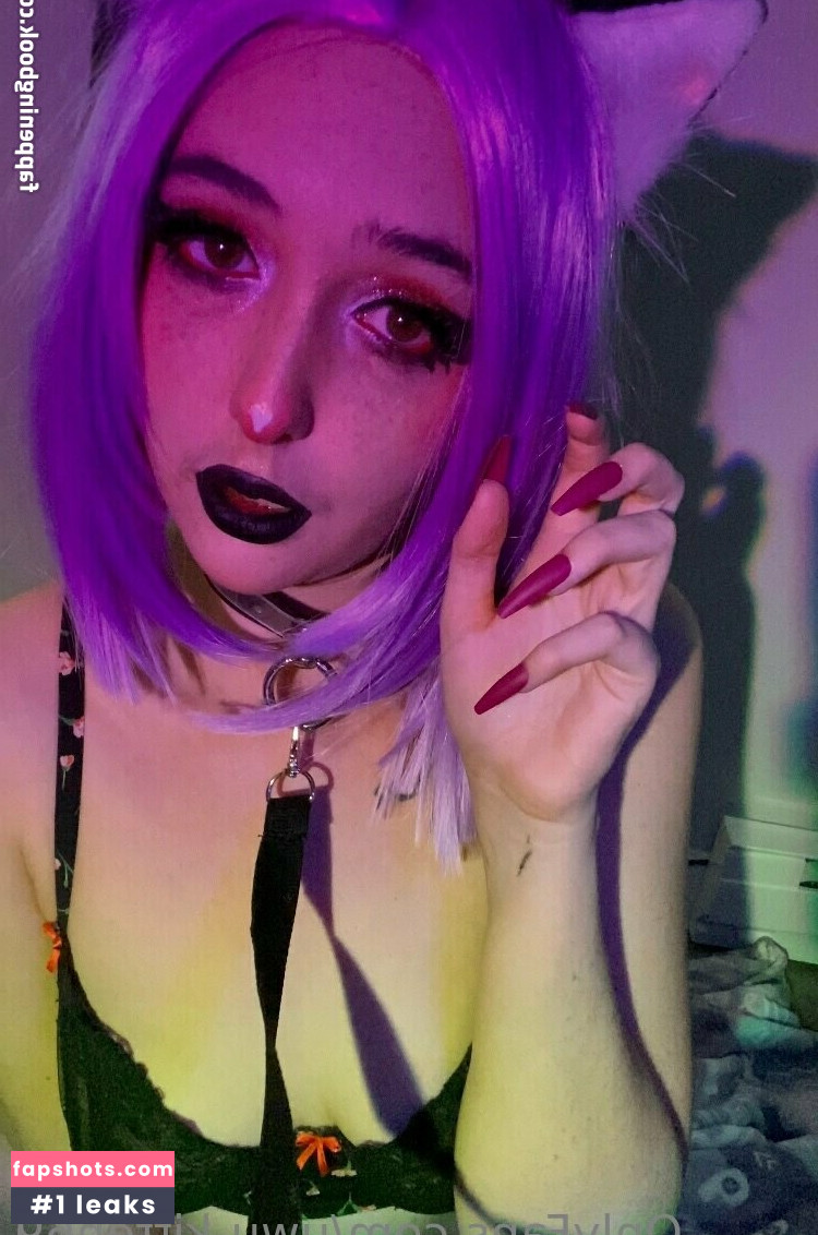 uwu-kitten69 gallery photo #5