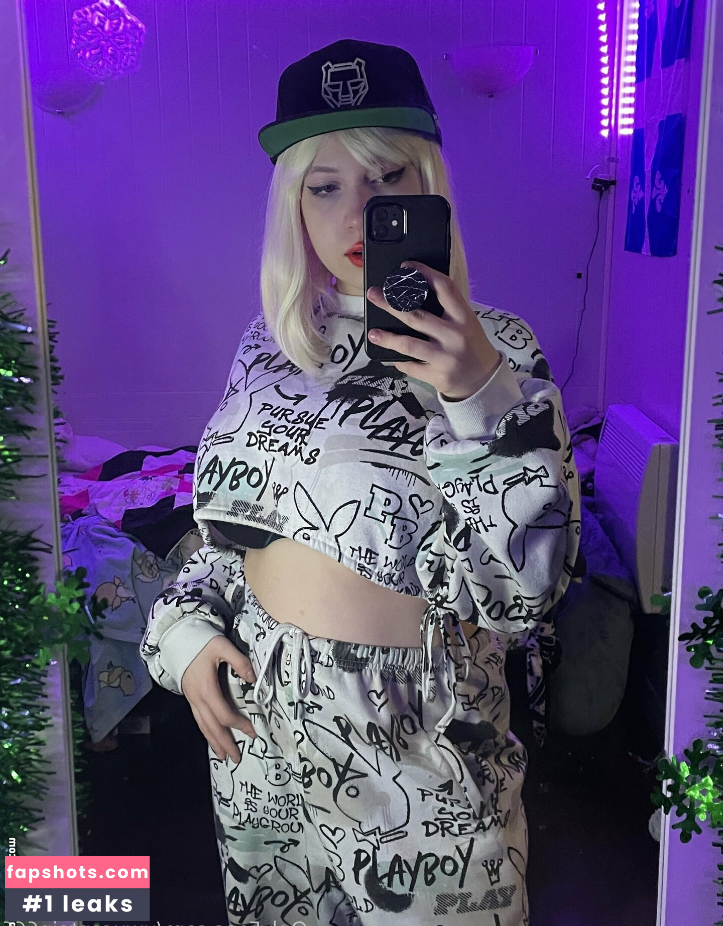 Uwucaptain666 gallery photo #24