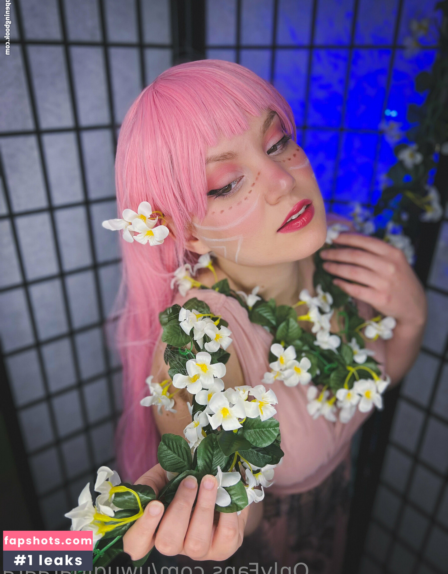 uwugirlaraara gallery photo #5