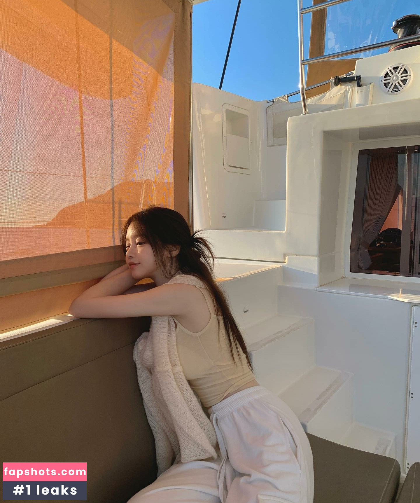 Uzaa gallery photo #5