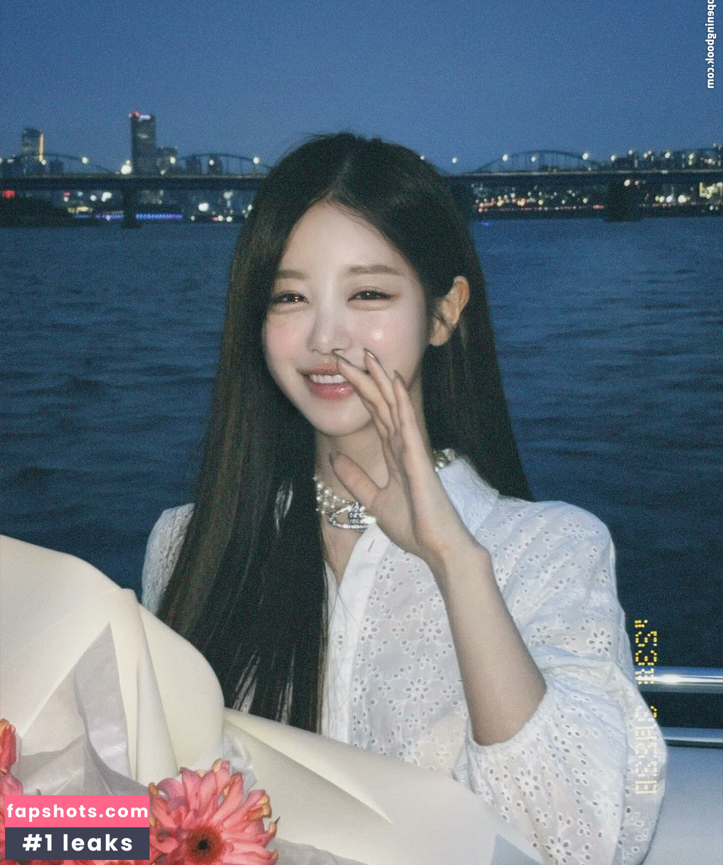 Uzaa gallery photo #7