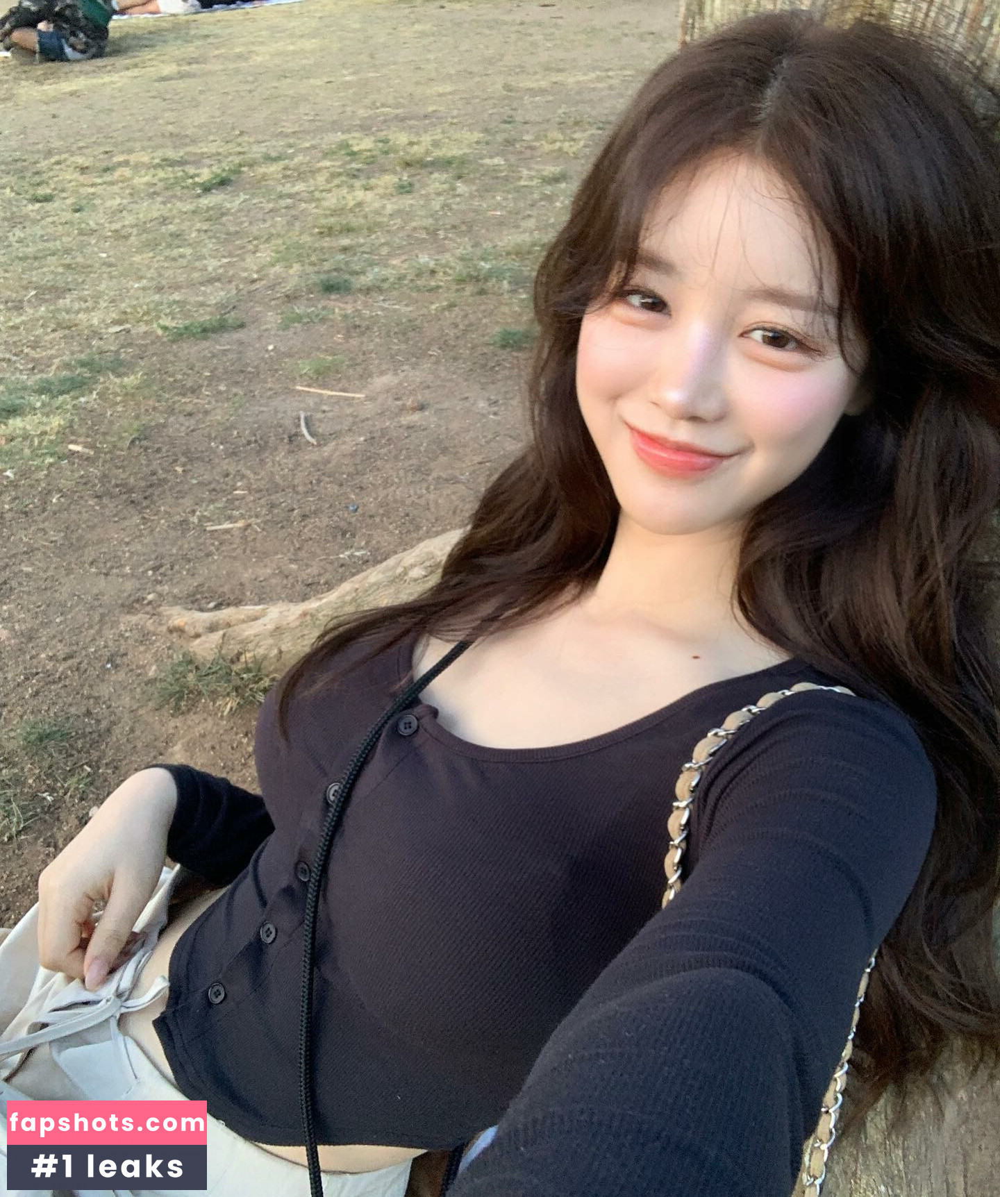 Uzaa gallery photo #8